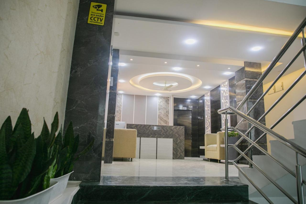Crescent International Kohima Exteriér fotografie